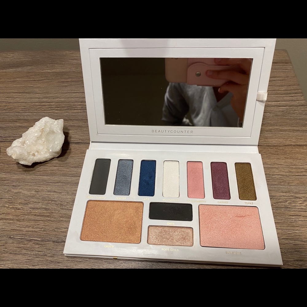 Beautycounter Winter Jewels Palette